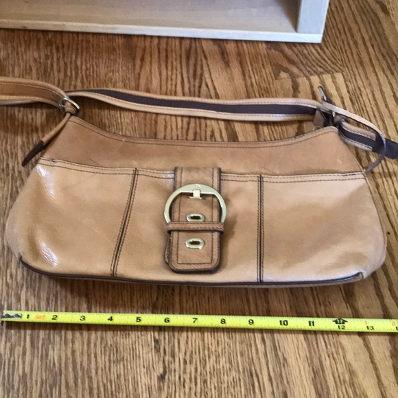 Beautiful leather barely used purse - Picture 6 of 7